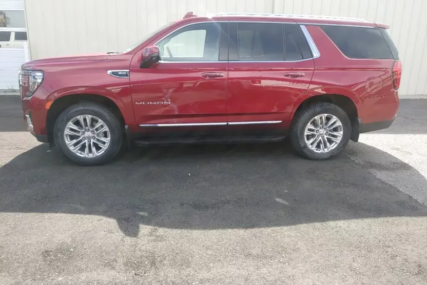 2021 Gmc Yukon SLT photo 1