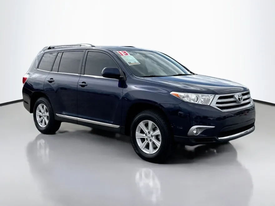 2013 Toyota Highlander SE photo 1