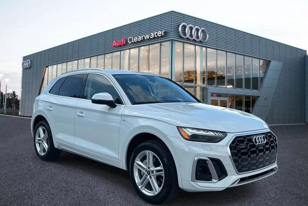 2021 Audi Q5 Prestige 55 TFSI e Premium photo 1