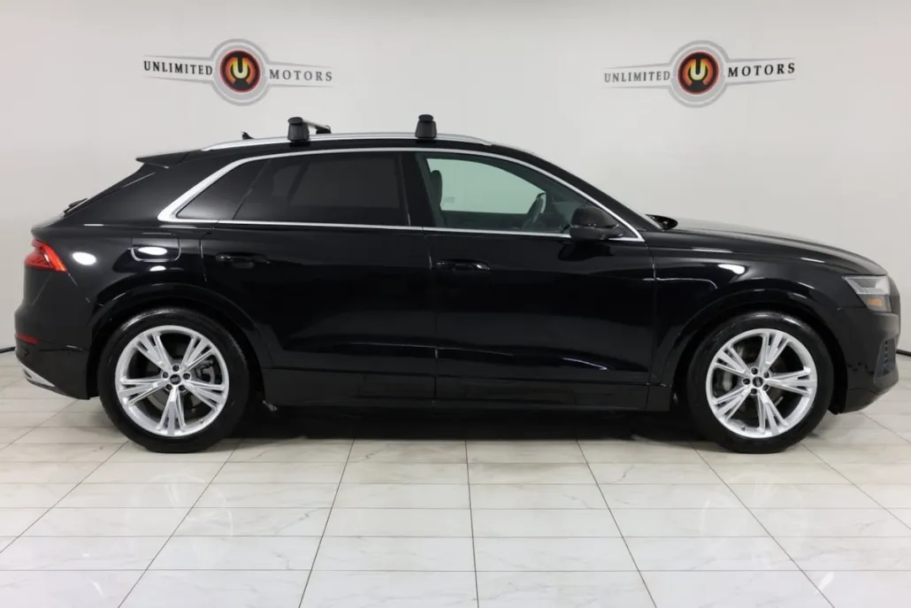 2023 Audi Q8 Prestige photo 1