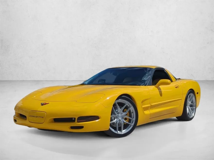 2004 Chevrolet Corvette Base photo 1
