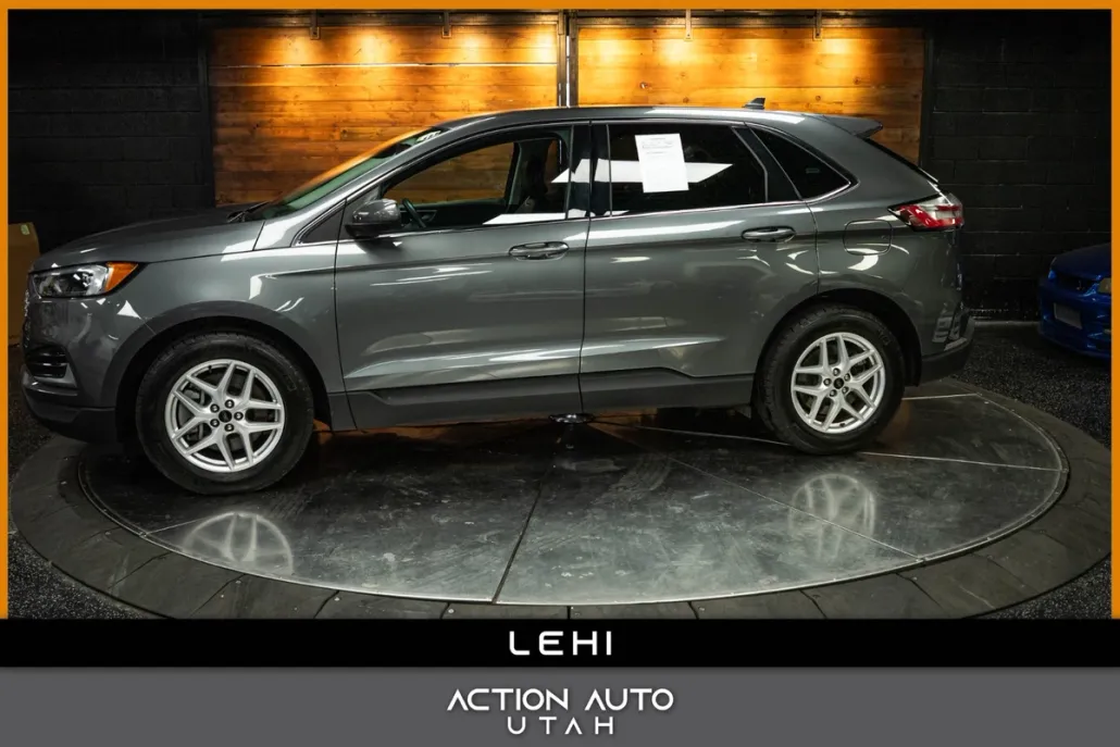 2024 Ford Edge SEL photo 1