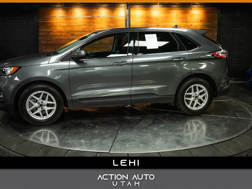 2024 Ford Edge SEL photo 1