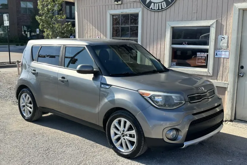 2018 Kia Soul Plus photo 1