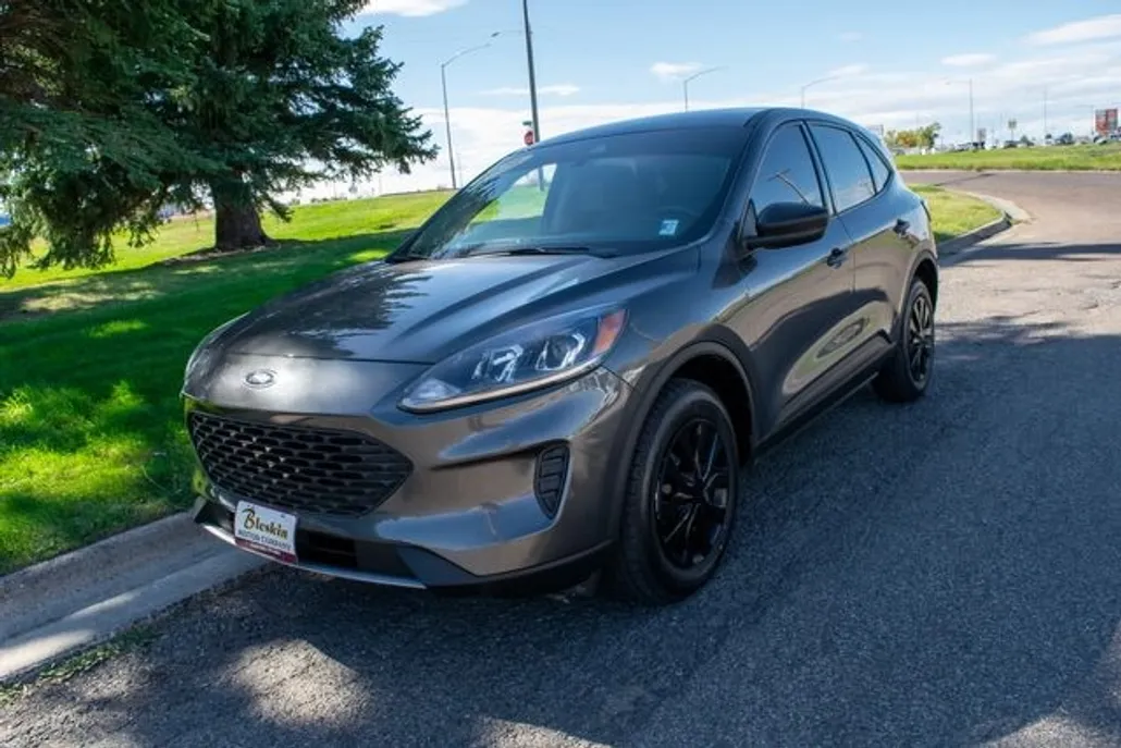 2020 Ford Escape S photo 1