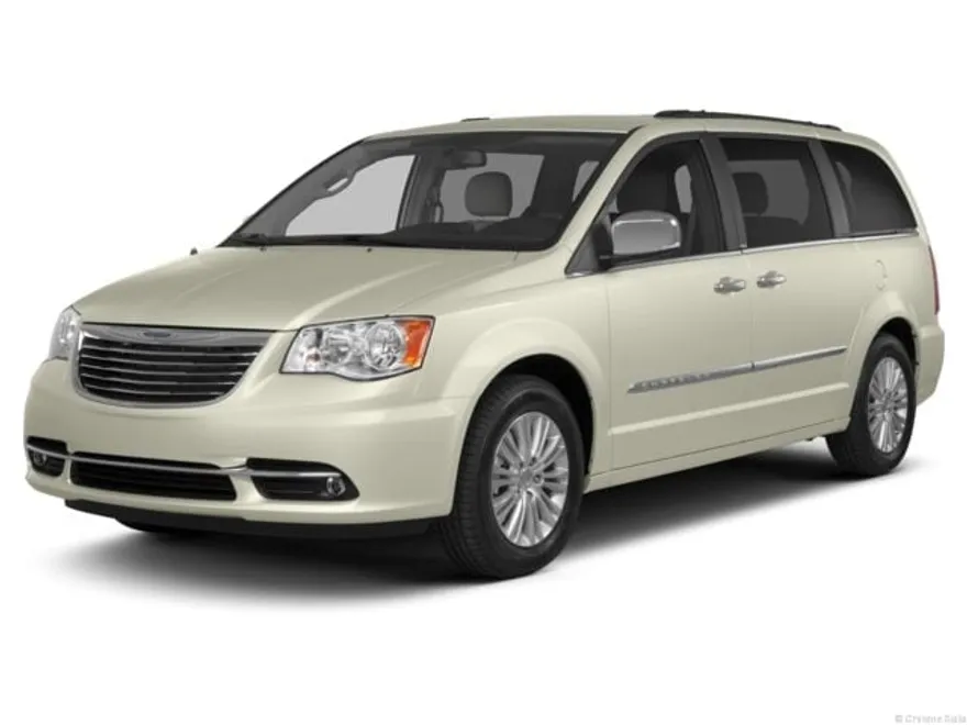 2013 Chrysler Town & Country Touring photo 1