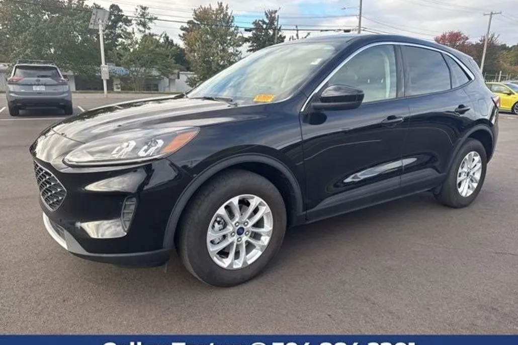 2021 Ford Escape SE photo 1