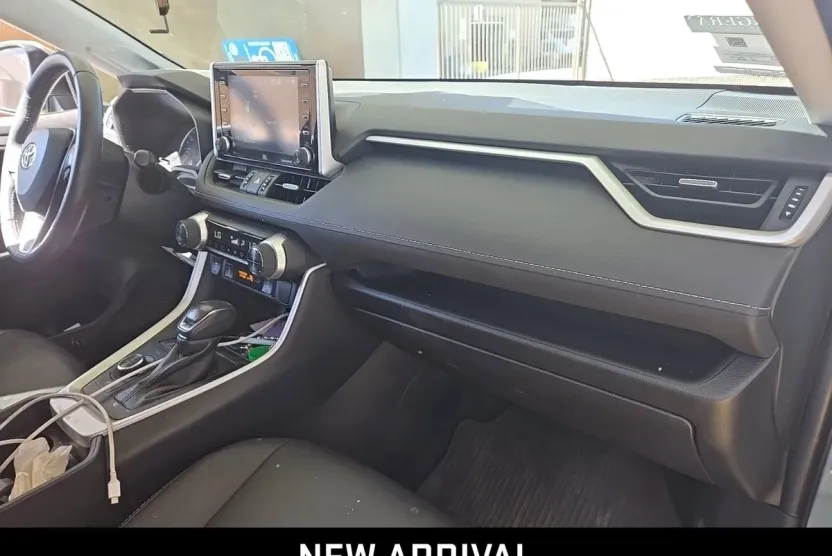 2021 Toyota RAV4 Hybrid XLE Premium photo 1
