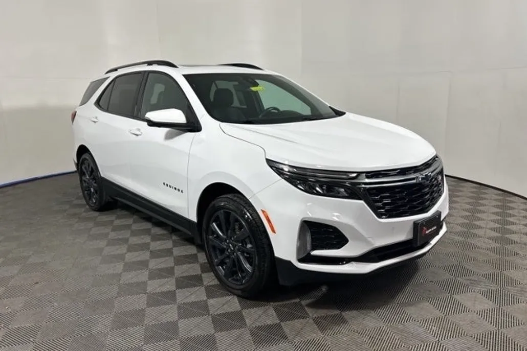 2022 Chevrolet Equinox RS photo 1