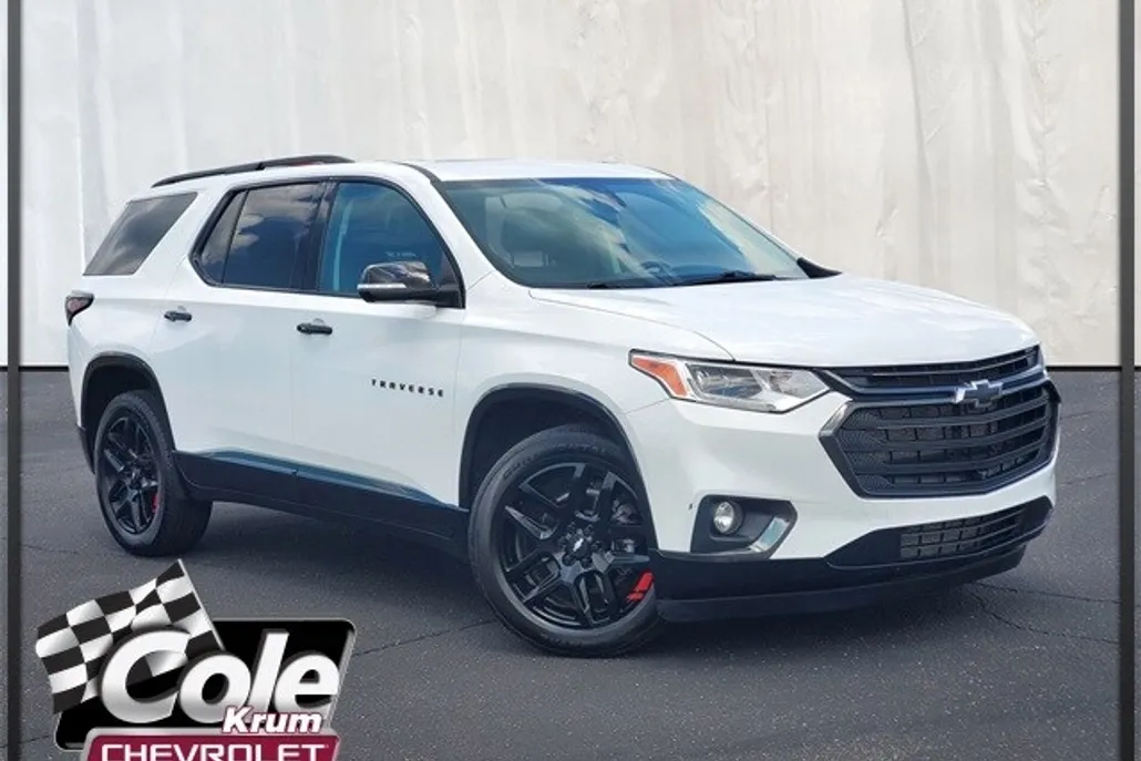 2021 Chevrolet Traverse Premier photo 1