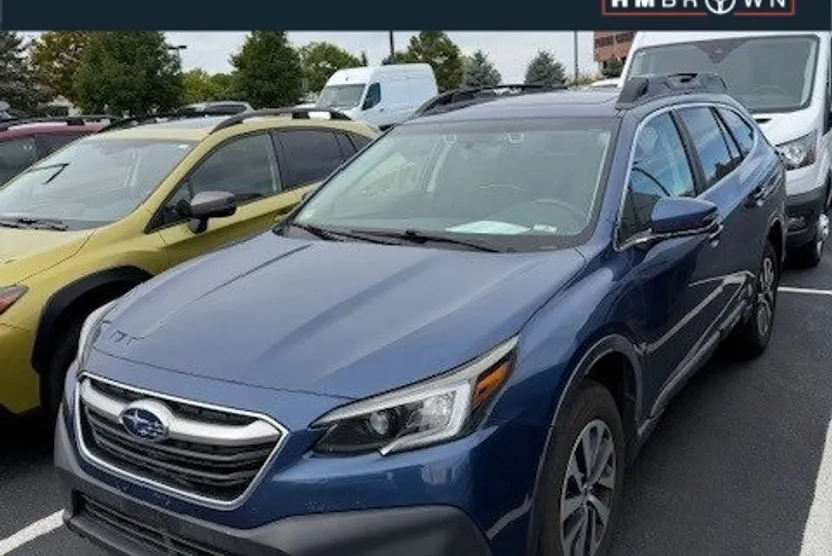 2020 Subaru Outback Premium photo 1