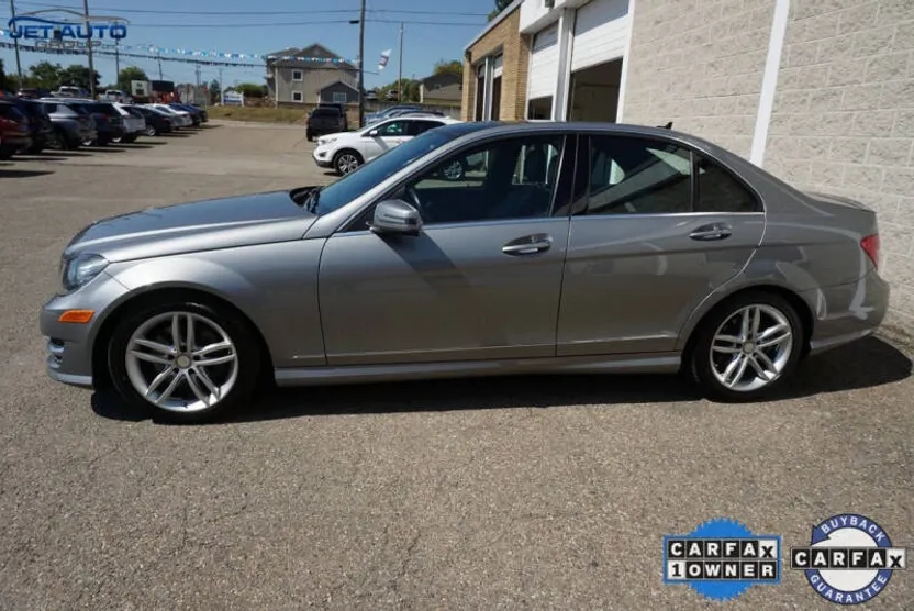 2014 Mercedes Benz C 300 photo 1