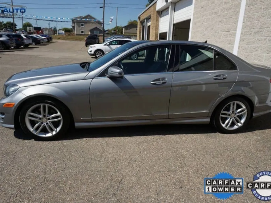 2014 Mercedes Benz C 300 photo 1