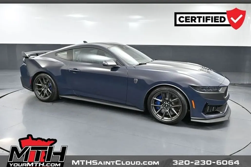 2024 Ford Mustang Dark Horse photo 1