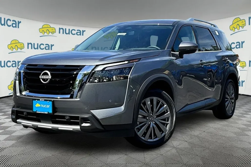 2025 Nissan Pathfinder SL photo 1
