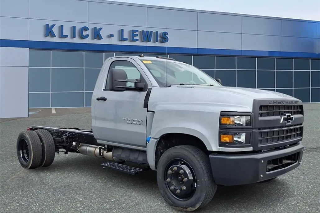 2024 Chevrolet Silverado 5500HD Work Truck photo 1