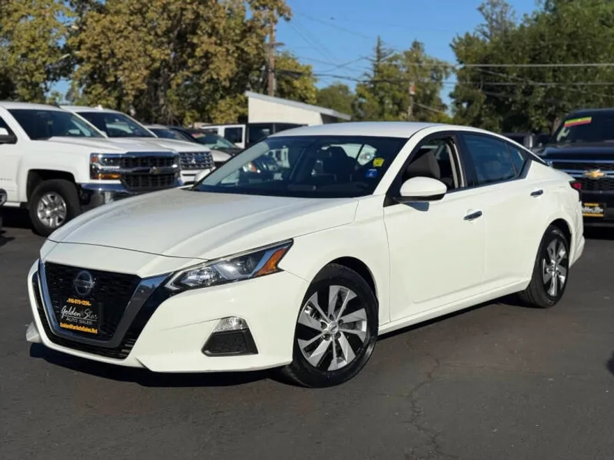 2020 Nissan Altima S photo 1