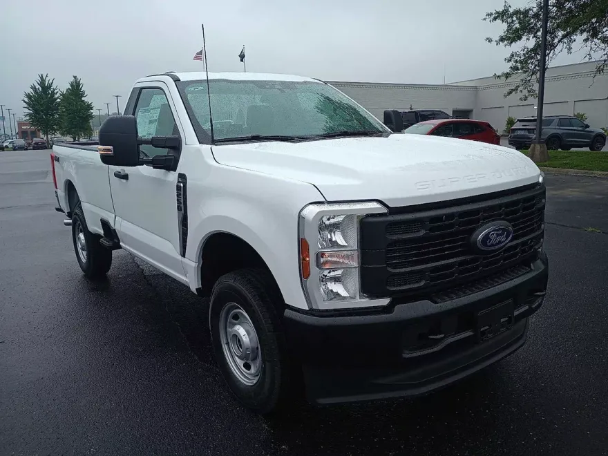 2025 Ford F-250 XL photo 1