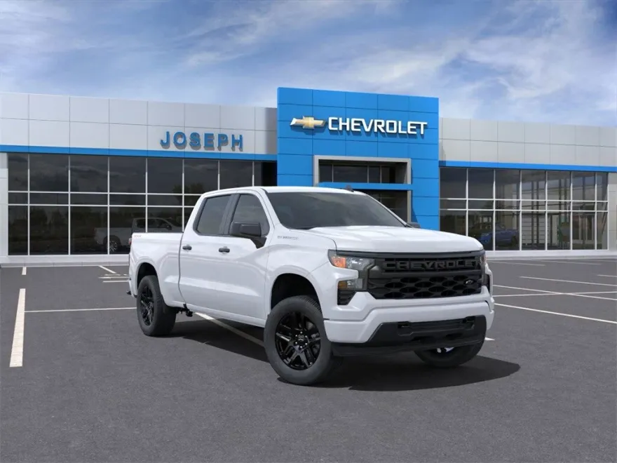 2025 Chevrolet Silverado 1500 Custom photo 1