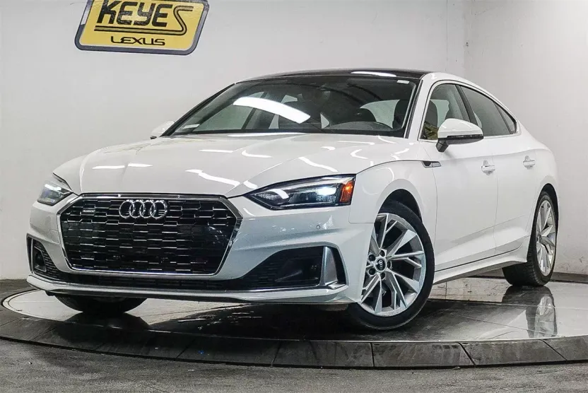 2022 Audi A5 Quattro Premium photo 1