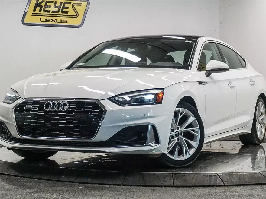 2022 Audi A5 Quattro Premium photo 1