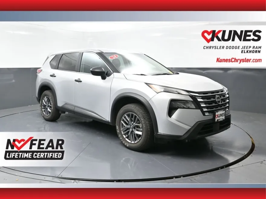 2024 Nissan Rogue S photo 1