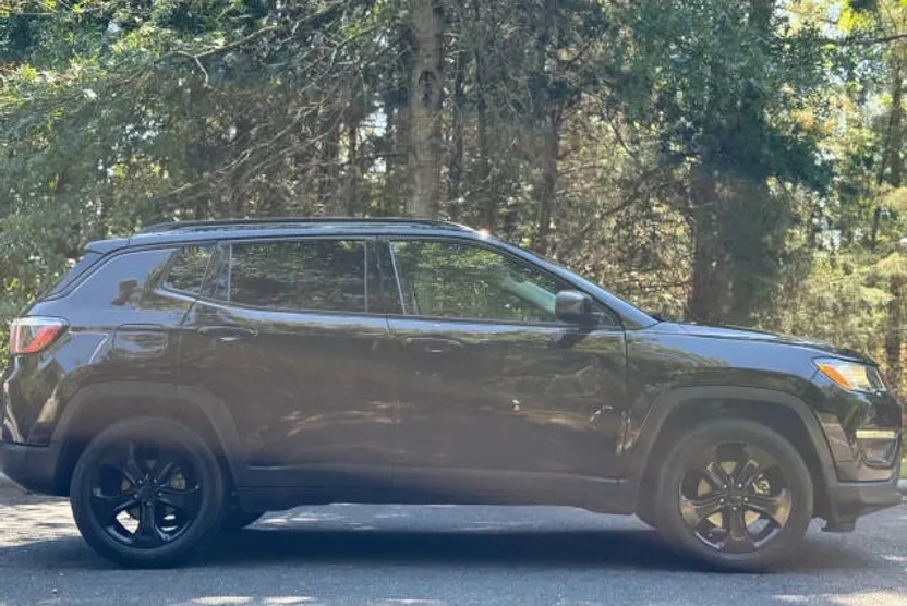 2020 Jeep Compass Altitude photo 1