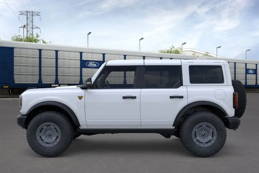 2025 Ford Bronco Badlands photo 1