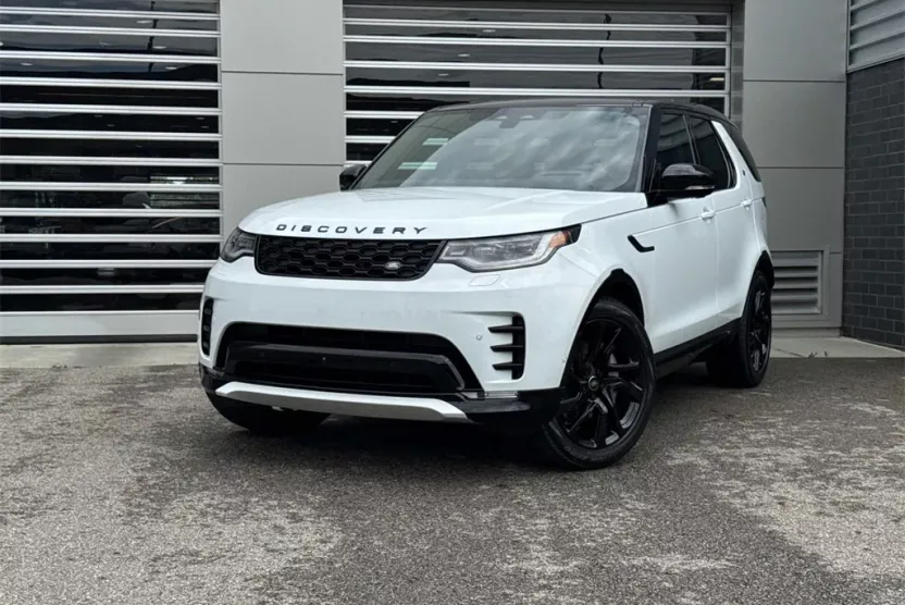 2025 Land Rover Discovery SE photo 1