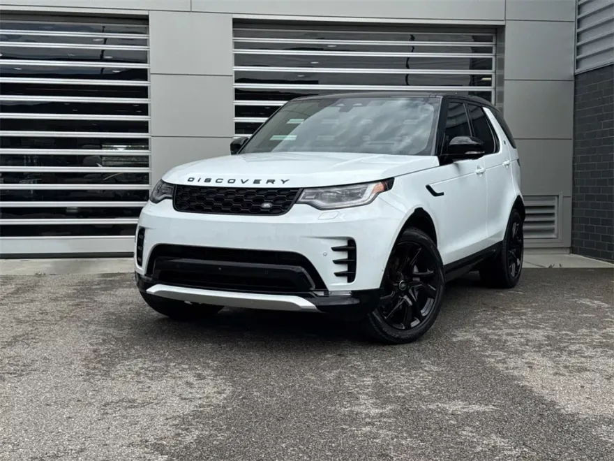 2025 Land Rover Discovery SE photo 1