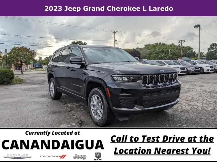2023 Jeep Grand Cherokee Laredo photo 1