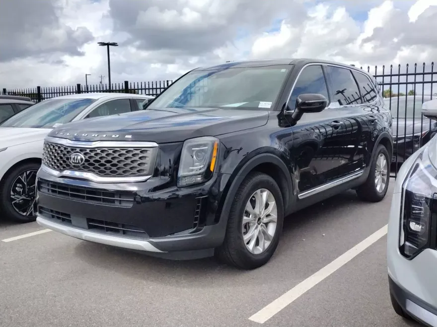 2020 Kia Telluride LX photo 1