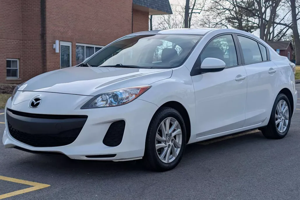 2012 Mazda Mazda3 Touring photo 1