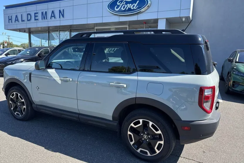 2023 Ford Bronco Sport Outer Banks photo 1