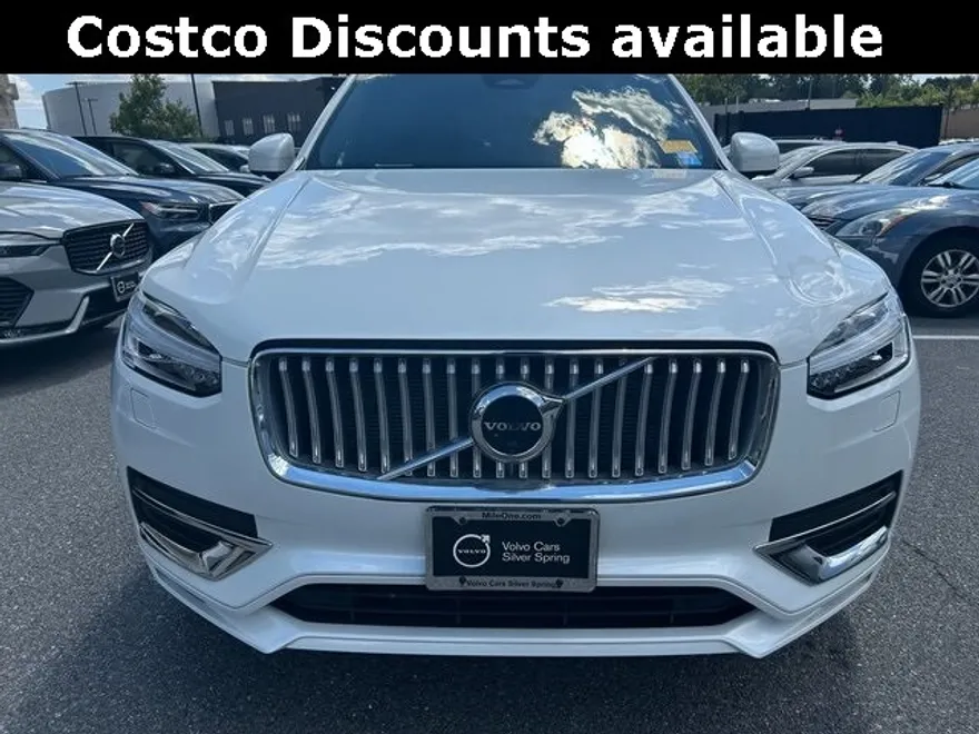 2023 Volvo XC90 AWD Plus photo 1