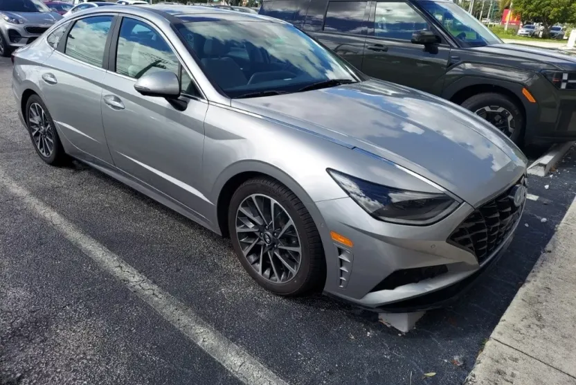 2020 Hyundai Sonata Limited photo 1