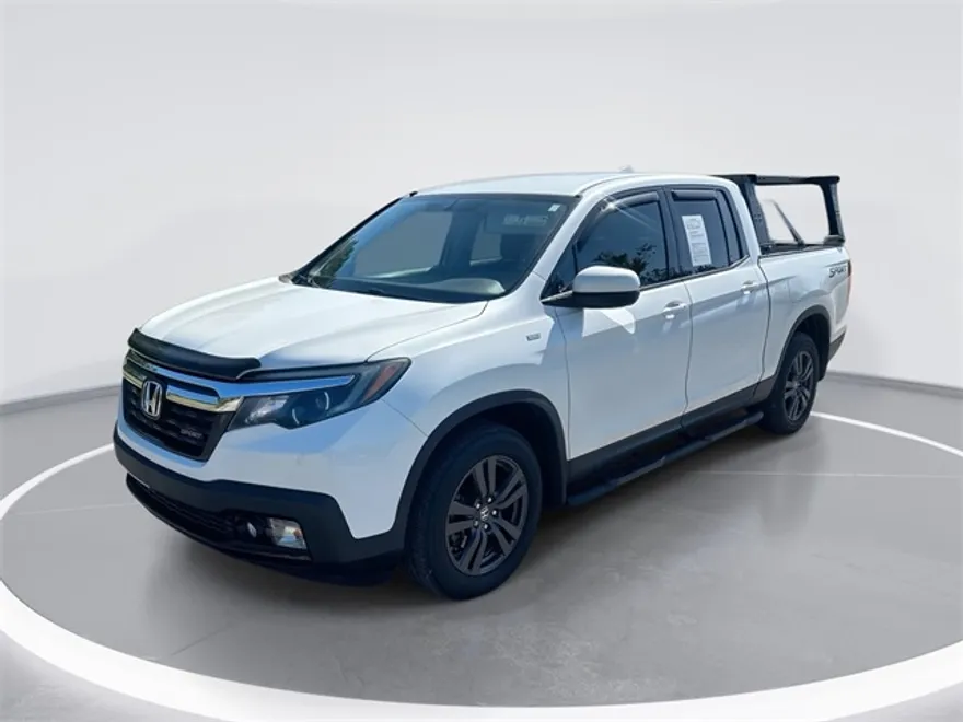 2019 Honda Ridgeline Sport photo 1