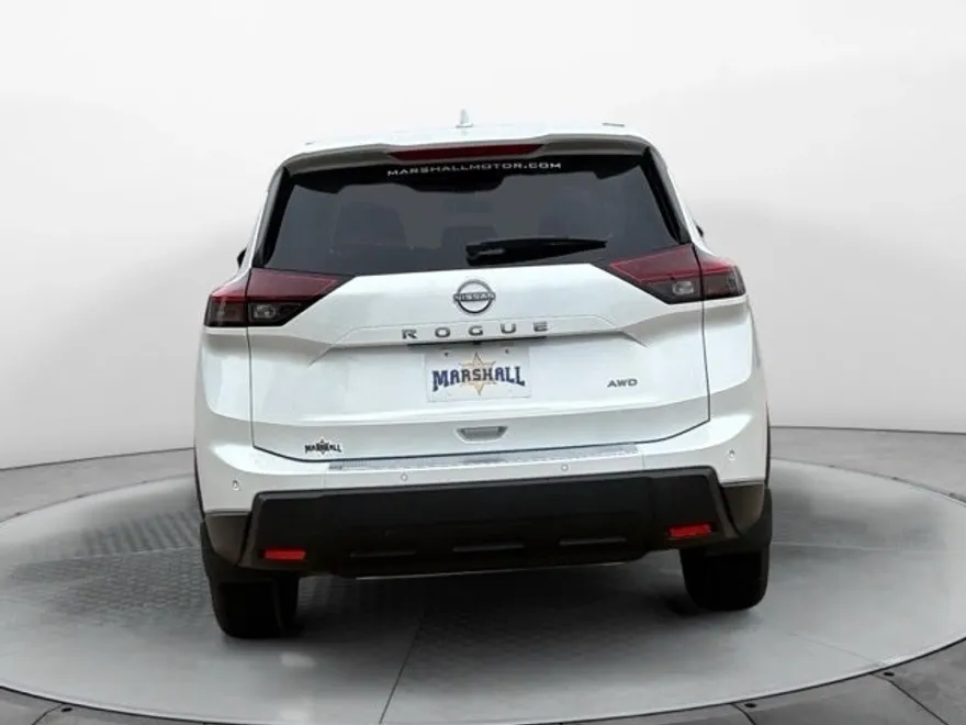 2026 Nissan Rogue SV photo 1