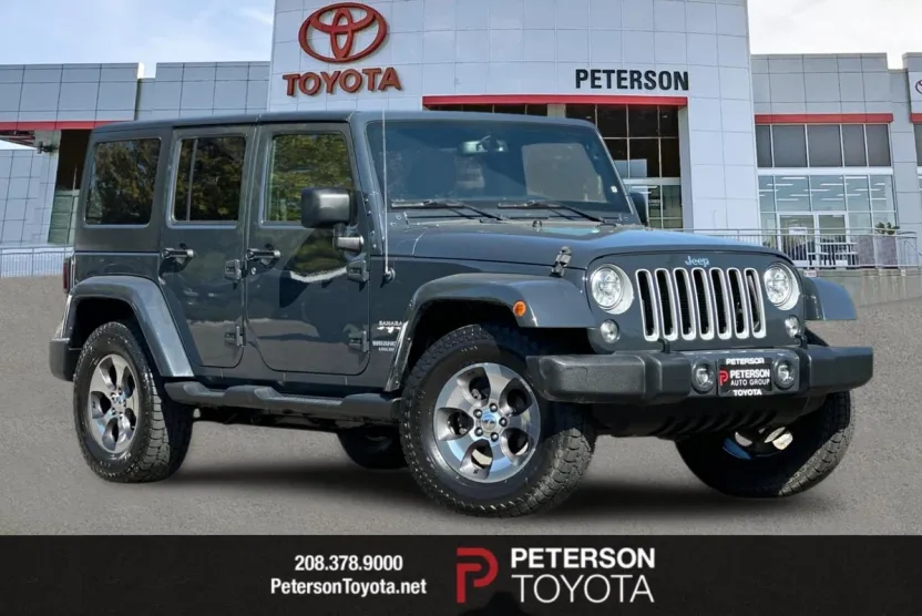 2017 Jeep Wrangler Unlimited Sahara photo 1