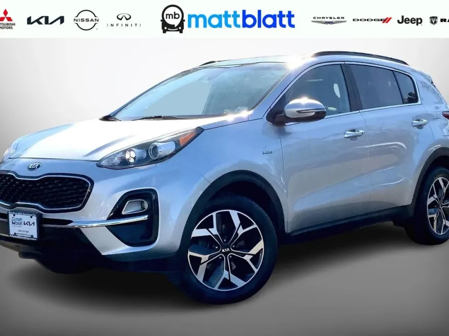 2022 Kia Sportage EX photo 1