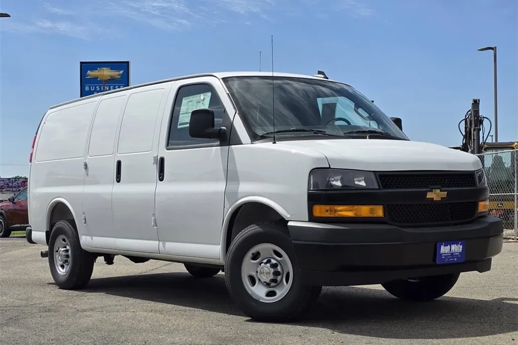 2025 Chevrolet Express Cargo Van photo 1