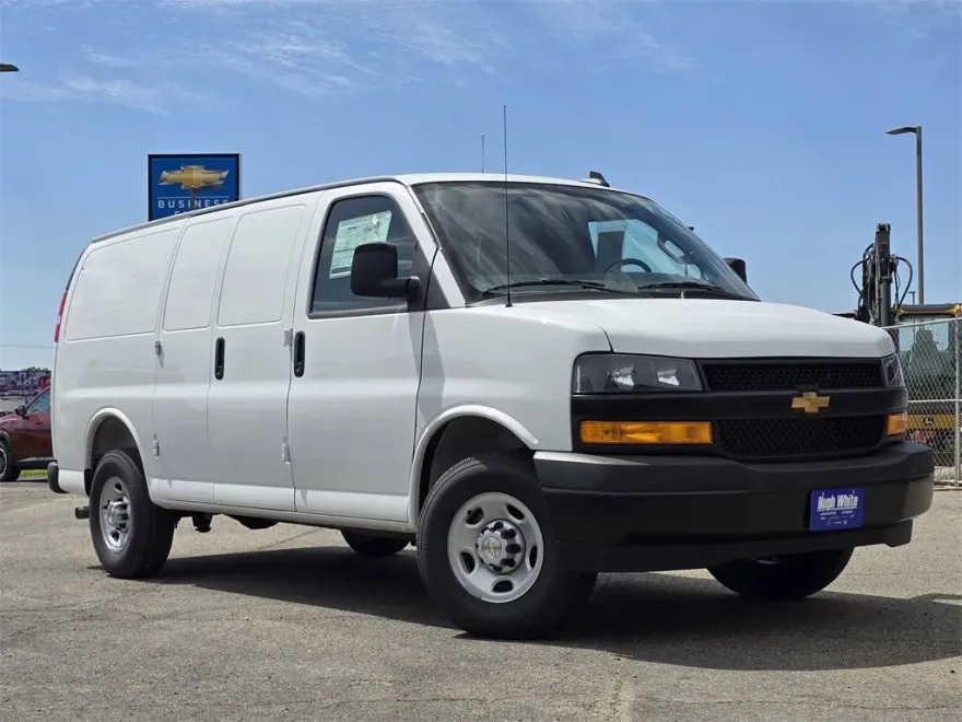 2025 Chevrolet Express Cargo Van photo 1