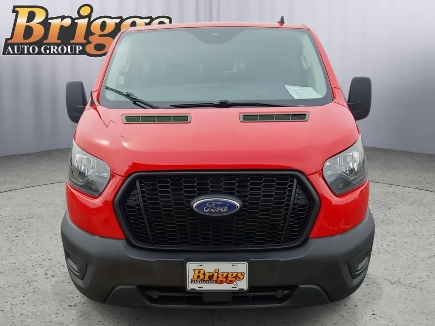 2022 Ford Transit Passenger XL photo 1
