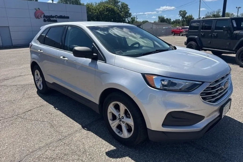 2019 Ford Edge SE photo 1