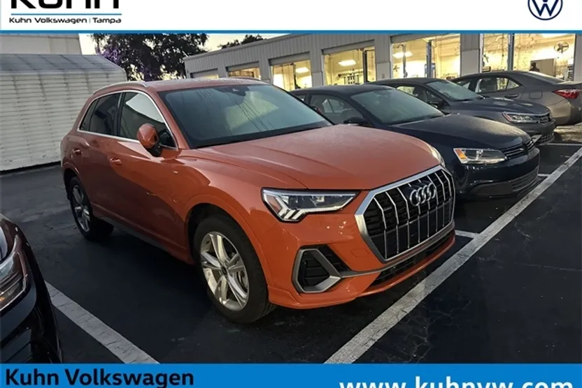 2022 Audi Q3 S line Premium Plus photo 1