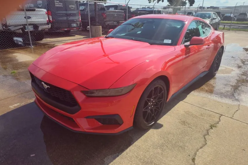 2025 Ford Mustang EcoBoost photo 1