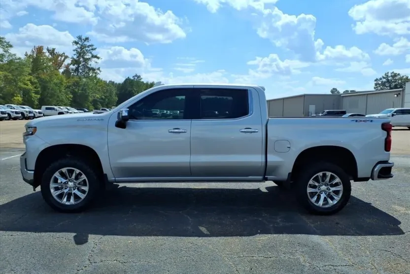 2020 Chevrolet Silverado LTZ photo 1