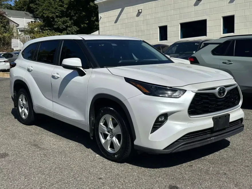 2023 Toyota Highlander Limited Platinum XLE XSE photo 1