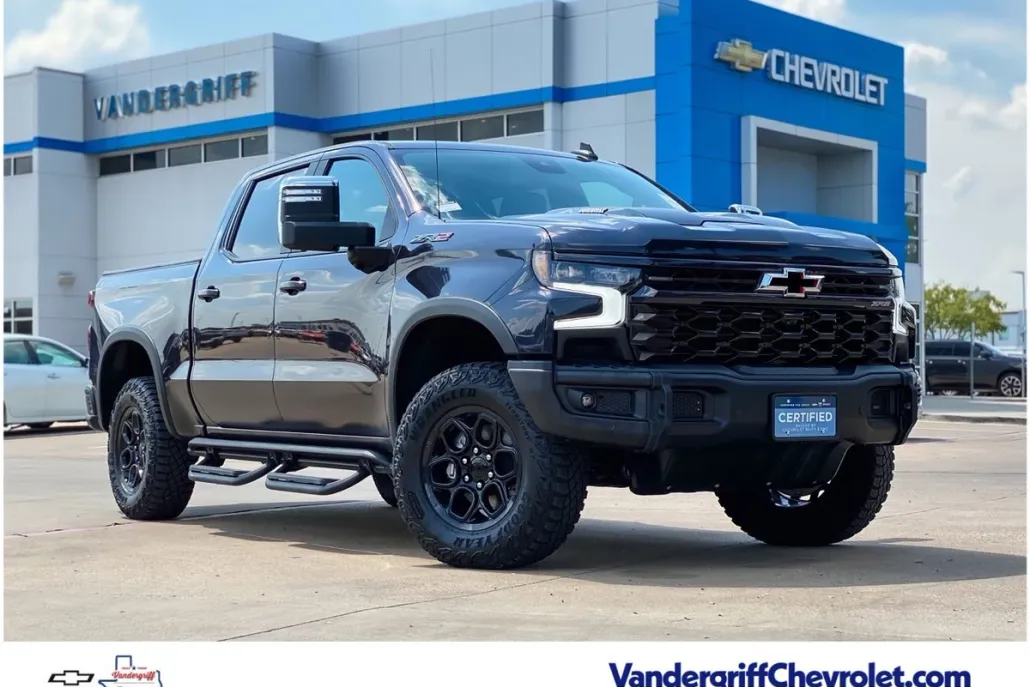 2024 Chevrolet Silverado 1500 ZR2 photo 1