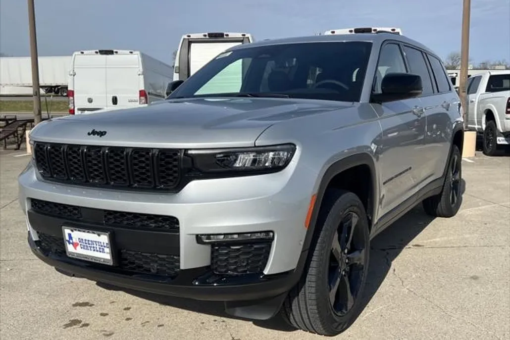2025 Jeep Grand Cherokee Limited photo 1